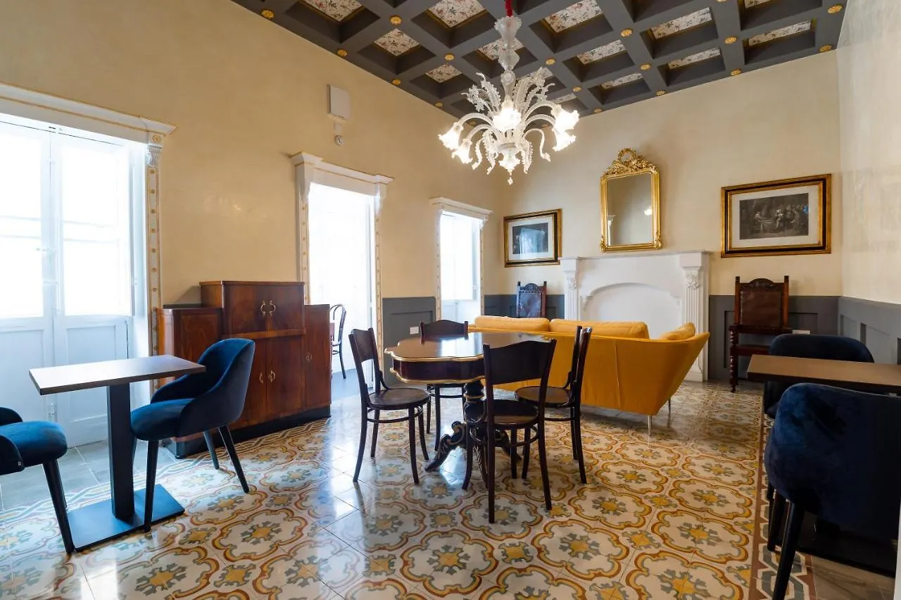 Guest house Monreal Boutique Townhouse - R024Rm3 Hotel Paola